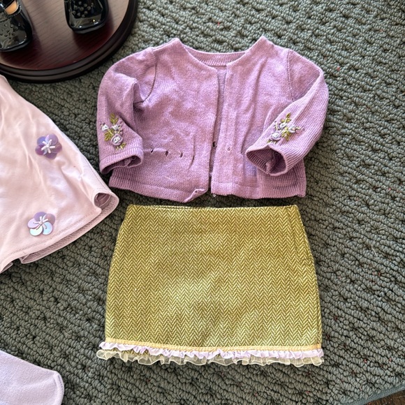 American Girl Doll With Extra Outfits Stand Not Included - Picture 4 of 4